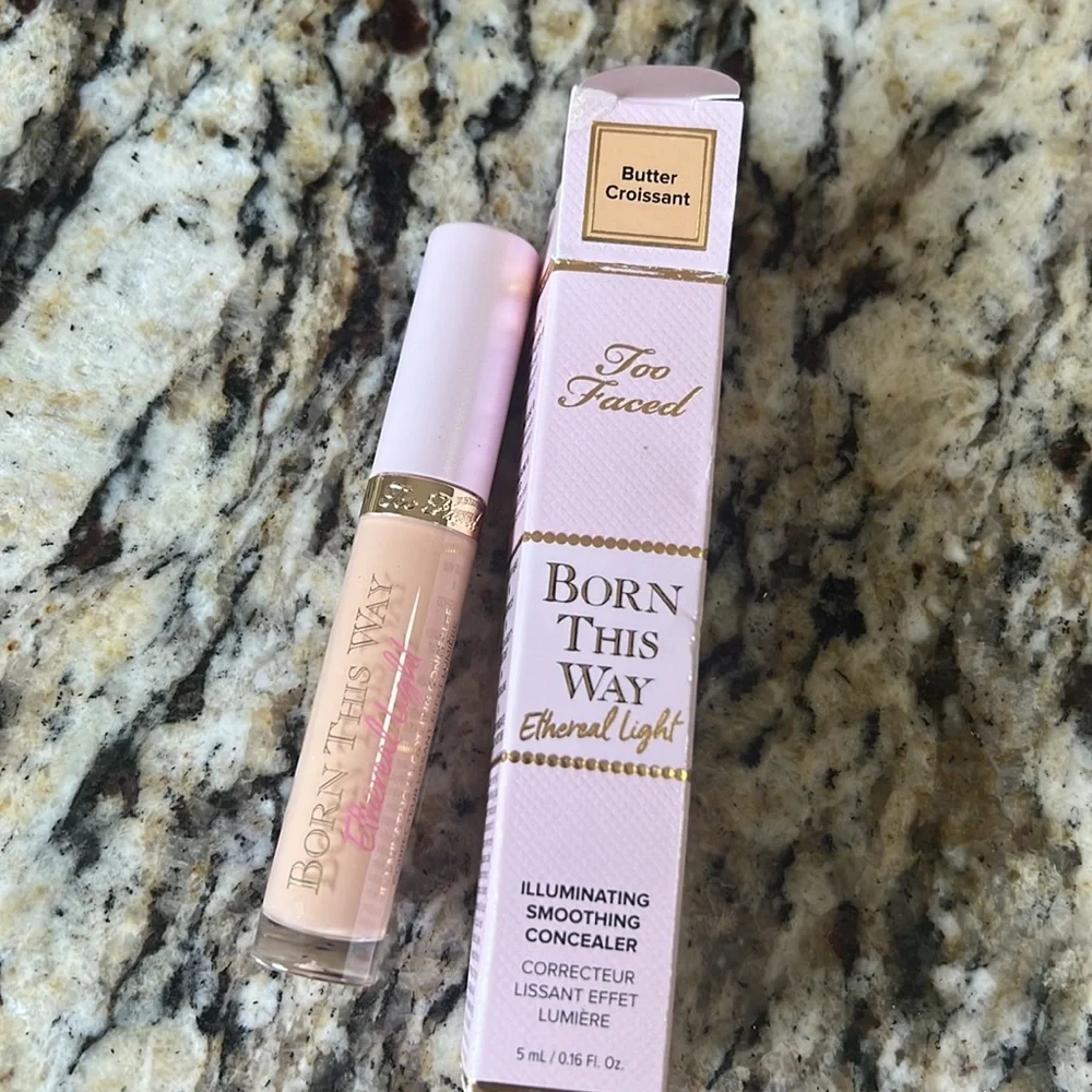 🌙💕Too Faced Butter Croissant Ethereal Light Concealer